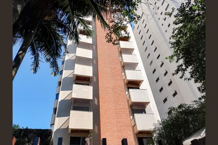 Apartamento para alugar com 160m², 5 quartos e 2 vagasFachada
