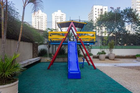 Apartamento para alugar com 160m², 5 quartos e 2 vagasÁrea Comum - Playground