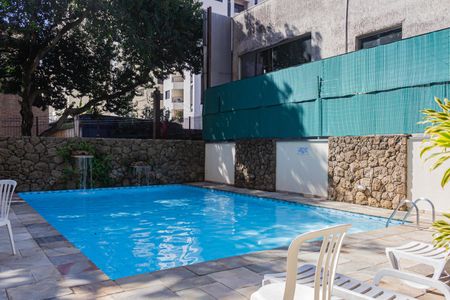 Apartamento para alugar com 160m², 5 quartos e 2 vagasÁrea comum - Piscina