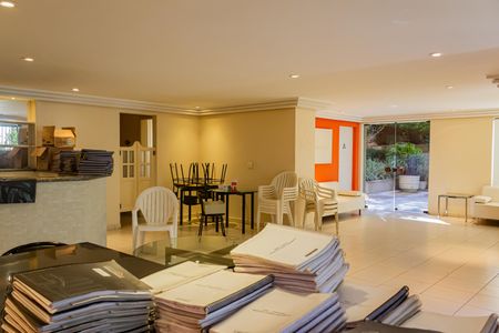 Apartamento para alugar com 160m², 5 quartos e 2 vagasÁrea comum - Salão de festas