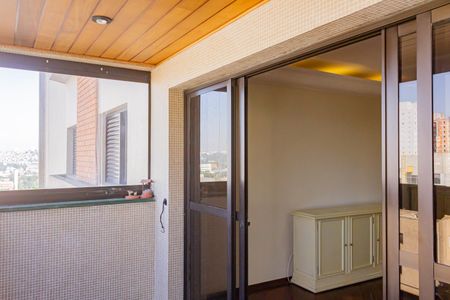 Apartamento para alugar com 160m², 5 quartos e 2 vagasVaranda da Sala