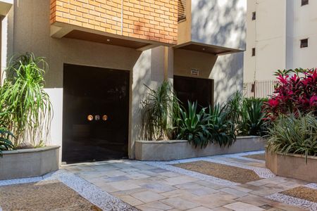 Apartamento para alugar com 160m², 5 quartos e 2 vagasEntrada