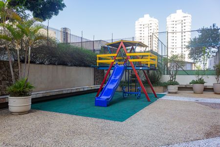 Apartamento para alugar com 160m², 5 quartos e 2 vagasÁrea Comum - Playground