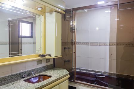 Apartamento para alugar com 160m², 5 quartos e 2 vagasBanheiro Social