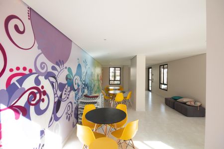 Apartamento para alugar com 35m², 2 quartos e 1 vagaÁrea comum - Salão de festas