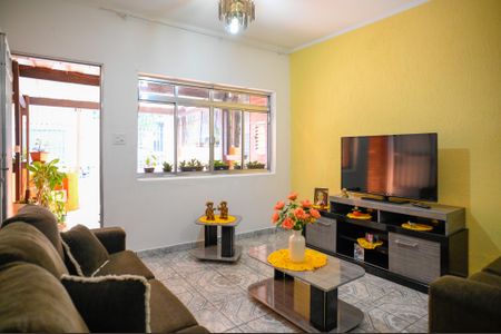 Casa à venda com 108m², 2 quartos e 1 vagaSala