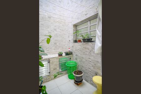 Casa à venda com 108m², 2 quartos e 1 vagaÁrea de Serviço