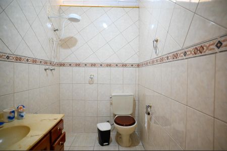 Casa à venda com 108m², 2 quartos e 1 vagaBanheiro Social