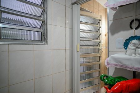 Casa à venda com 108m², 2 quartos e 1 vagaQuarto de Serviço