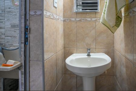 Casa à venda com 108m², 2 quartos e 1 vagaBanheiro de Serviço