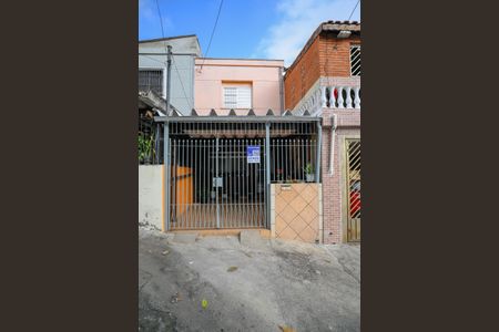 Casa à venda com 108m², 2 quartos e 1 vagaFachada