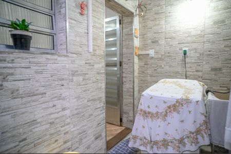 Casa à venda com 108m², 2 quartos e 1 vagaÁrea de Serviço