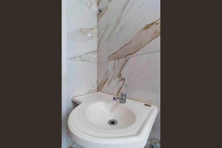 Apartamento para alugar com 53m², 2 quartos e sem vagaBanheiro