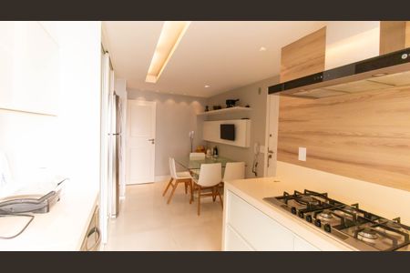 Apartamento à venda com 145m², 3 quartos e 2 vagasCozinha