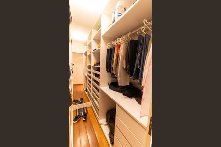 Apartamento à venda com 145m², 3 quartos e 2 vagasSuíte Closet
