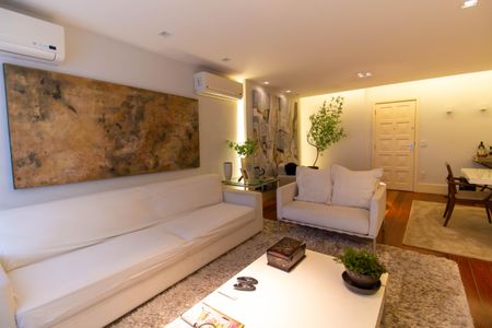 Apartamento à venda com 145m², 3 quartos e 2 vagasSala