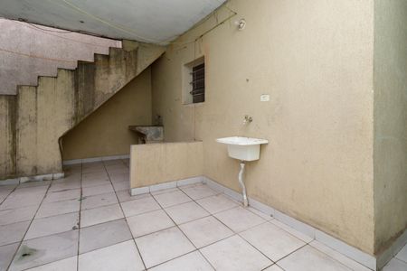 Casa para alugar com 30m², 1 quarto e sem vagaÁrea de Serviço