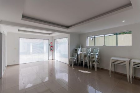 Apartamento à venda com 137m², 3 quartos e 2 vagas Apartamento à venda com 137m², 3 quartos e 2 vagasÁrea comum - Salão de festas