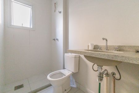 Apartamento à venda com 137m², 3 quartos e 2 vagasBanheiro da Suíte 1
