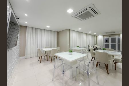 Apartamento à venda com 127m², 3 quartos e 2 vagas Apartamento à venda com 127m², 3 quartos e 2 vagasÁrea comum - Salão de festas