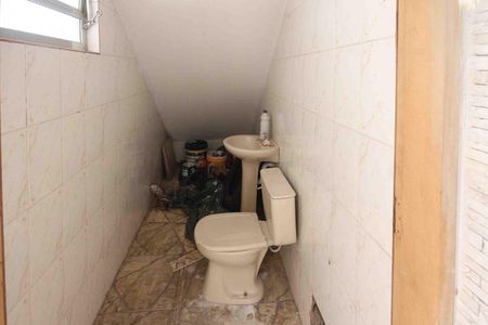 Casa à venda com 400m², 3 quartos e 6 vagasÁrea comum /Lavabo da Garagem