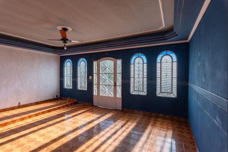 Casa à venda com 150m², 3 quartos e 1 vaga Casa à venda com 150m², 3 quartos e 1 vagaSala