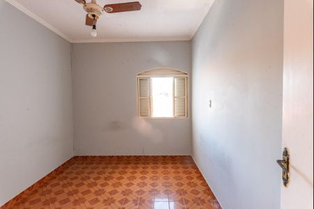 Casa à venda com 150m², 3 quartos e 1 vaga Casa à venda com 150m², 3 quartos e 1 vagaQuarto de Serviço