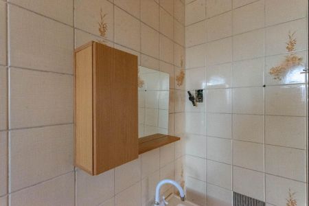 Casa à venda com 150m², 3 quartos e 1 vaga Casa à venda com 150m², 3 quartos e 1 vagaBanheiro