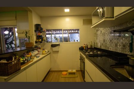 Casa de condomínio à venda com 85m², 3 quartos e 1 vaga Casa de condomínio à venda com 85m², 3 quartos e 1 vagaCozinha