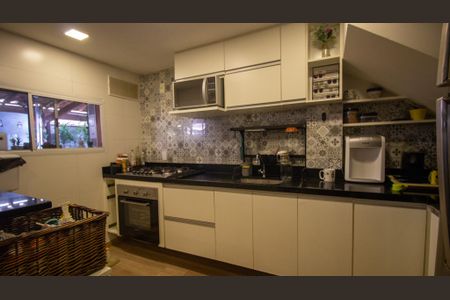 Casa de condomínio à venda com 85m², 3 quartos e 1 vaga Casa de condomínio à venda com 85m², 3 quartos e 1 vagaCozinha