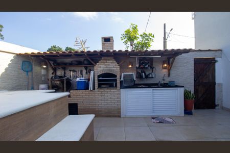 Casa de condomínio à venda com 85m², 3 quartos e 1 vaga Casa de condomínio à venda com 85m², 3 quartos e 1 vagaQuintal