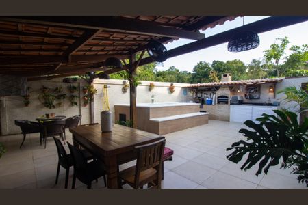 Casa de condomínio à venda com 85m², 3 quartos e 1 vaga Casa de condomínio à venda com 85m², 3 quartos e 1 vagaQuintal