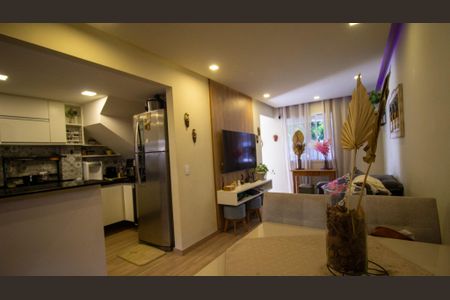 Casa de condomínio à venda com 85m², 3 quartos e 1 vaga Casa de condomínio à venda com 85m², 3 quartos e 1 vagaSala