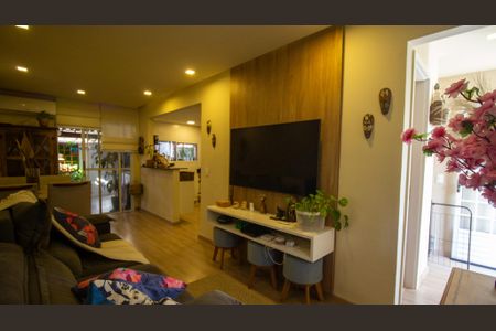 Casa de condomínio à venda com 85m², 3 quartos e 1 vaga Casa de condomínio à venda com 85m², 3 quartos e 1 vagaSala