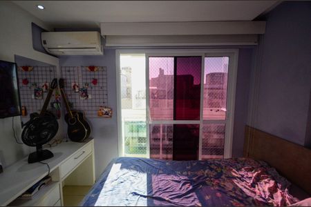 Apartamento à venda com 180m², 3 quartos e 2 vagas Apartamento à venda com 180m², 3 quartos e 2 vagasSuíte