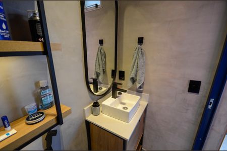 Apartamento à venda com 180m², 3 quartos e 2 vagas Apartamento à venda com 180m², 3 quartos e 2 vagasBanheiro Social 2