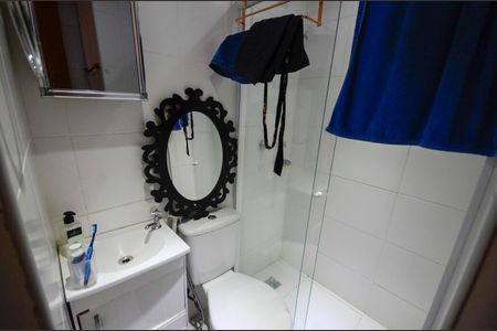 Apartamento à venda com 180m², 3 quartos e 2 vagas Apartamento à venda com 180m², 3 quartos e 2 vagasBanheiro de Serviço