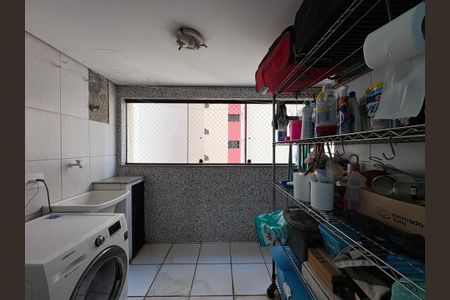 Apartamento à venda com 106m², 3 quartos e 2 vagasLavanderia