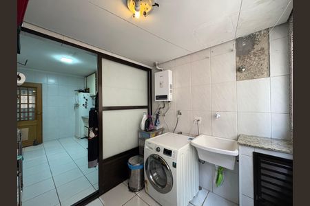 Apartamento à venda com 106m², 3 quartos e 2 vagasLavanderia