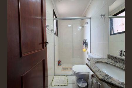 Apartamento à venda com 106m², 3 quartos e 2 vagasBanheiro da suíte 2