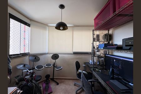 Apartamento à venda com 106m², 3 quartos e 2 vagasSacada