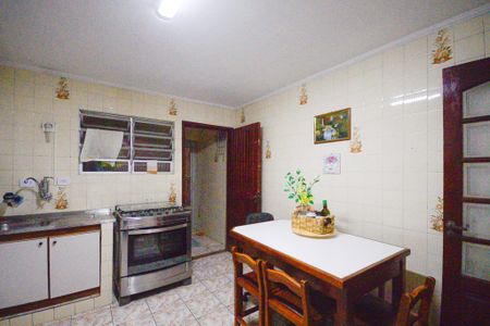 Casa à venda com 99m², 2 quartos e 1 vaga Casa à venda com 99m², 2 quartos e 1 vagaCozinha