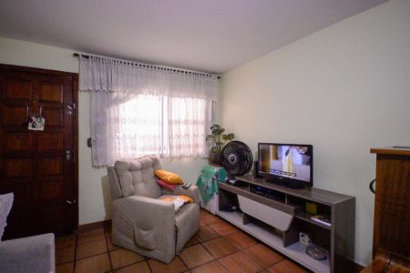 Casa à venda com 99m², 2 quartos e 1 vaga Casa à venda com 99m², 2 quartos e 1 vagaSala