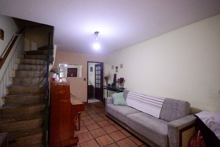 Casa à venda com 99m², 2 quartos e 1 vaga Casa à venda com 99m², 2 quartos e 1 vagaSala