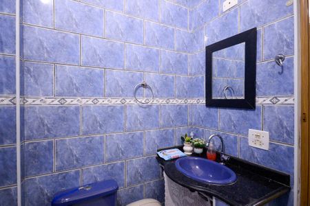 Casa à venda com 99m², 2 quartos e 1 vaga Casa à venda com 99m², 2 quartos e 1 vagaBanheiro Social