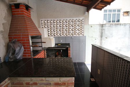 Casa à venda com 225m², 3 quartos e 2 vagasÁrea Gourmet - Churrasqueira