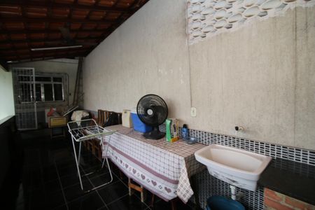 Casa à venda com 225m², 3 quartos e 2 vagasÁrea de Serviço