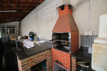 Casa à venda com 225m², 3 quartos e 2 vagasÁrea Gourmet - Churrasqueira