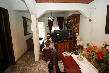 Casa à venda com 225m², 3 quartos e 2 vagasSala 2