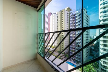 Apartamento à venda com 65m², 3 quartos e 1 vaga Apartamento à venda com 65m², 3 quartos e 1 vagaSacada